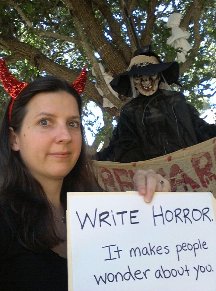 My Horror Selfie - http://horrorselfies.com/carie-juettner/